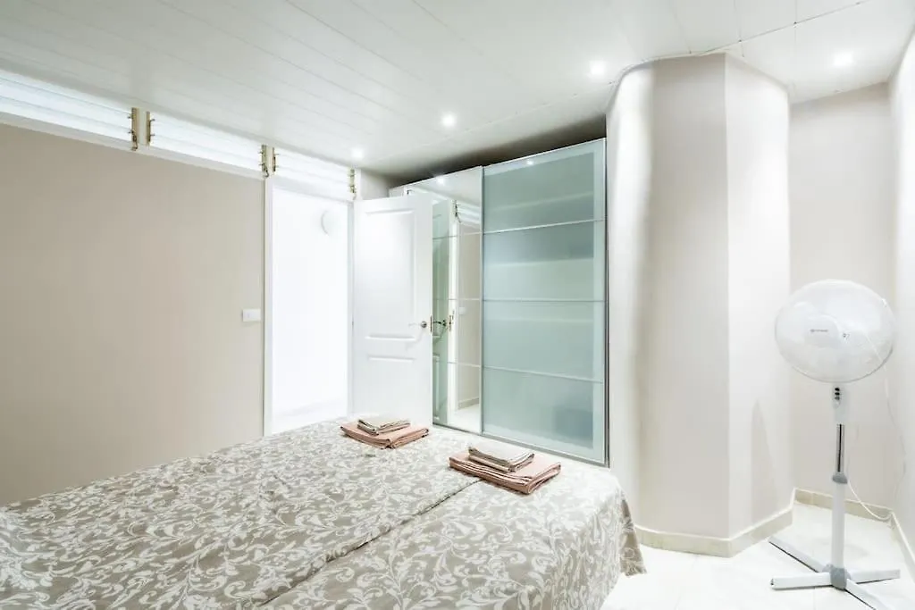 Apartamento En Primera Linea En Los Cristianos 0*, Los Cristianos (Tenerife)