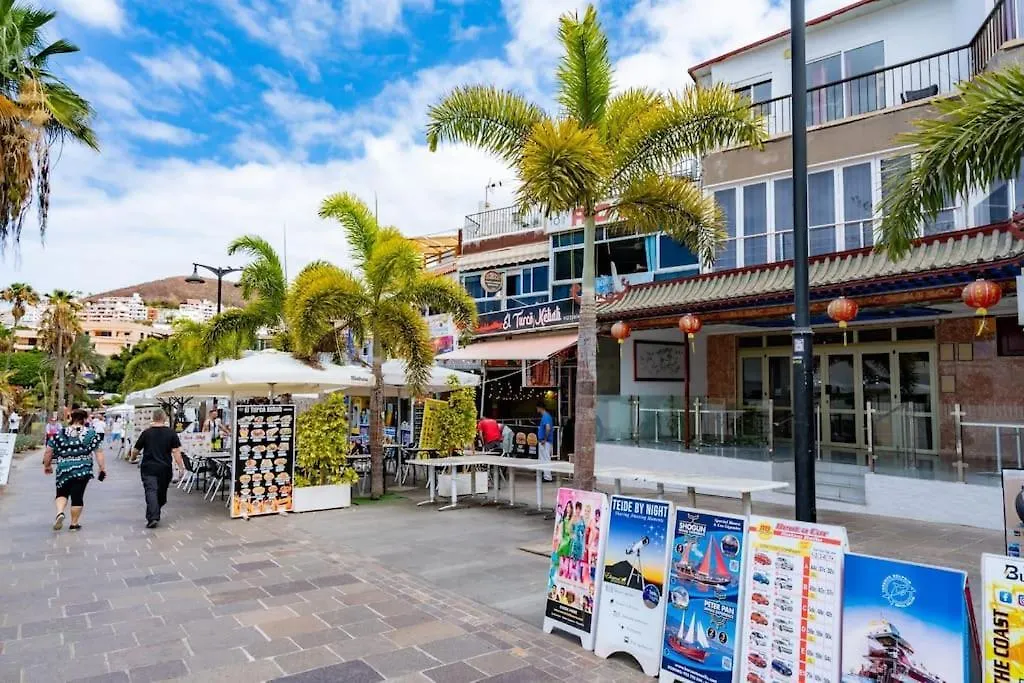 Apartamento En Primera Linea En Los Cristianos 0*, Los Cristianos (Tenerife) Spain